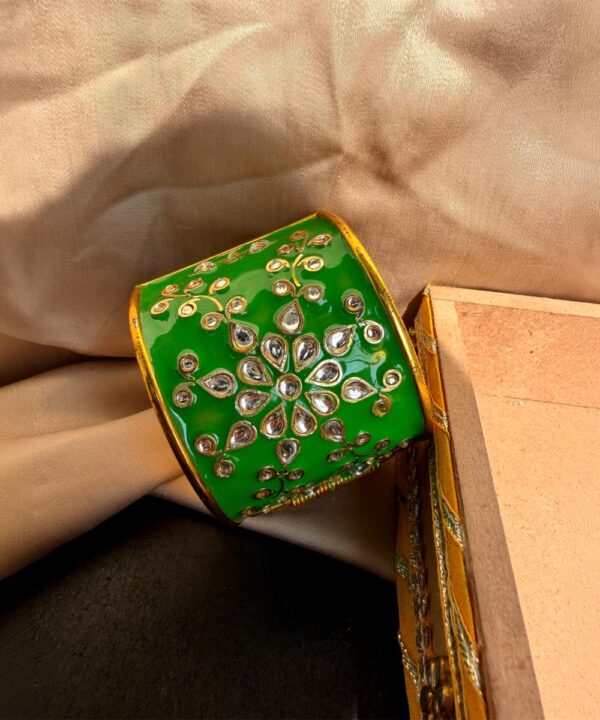 Green Kundan Kada