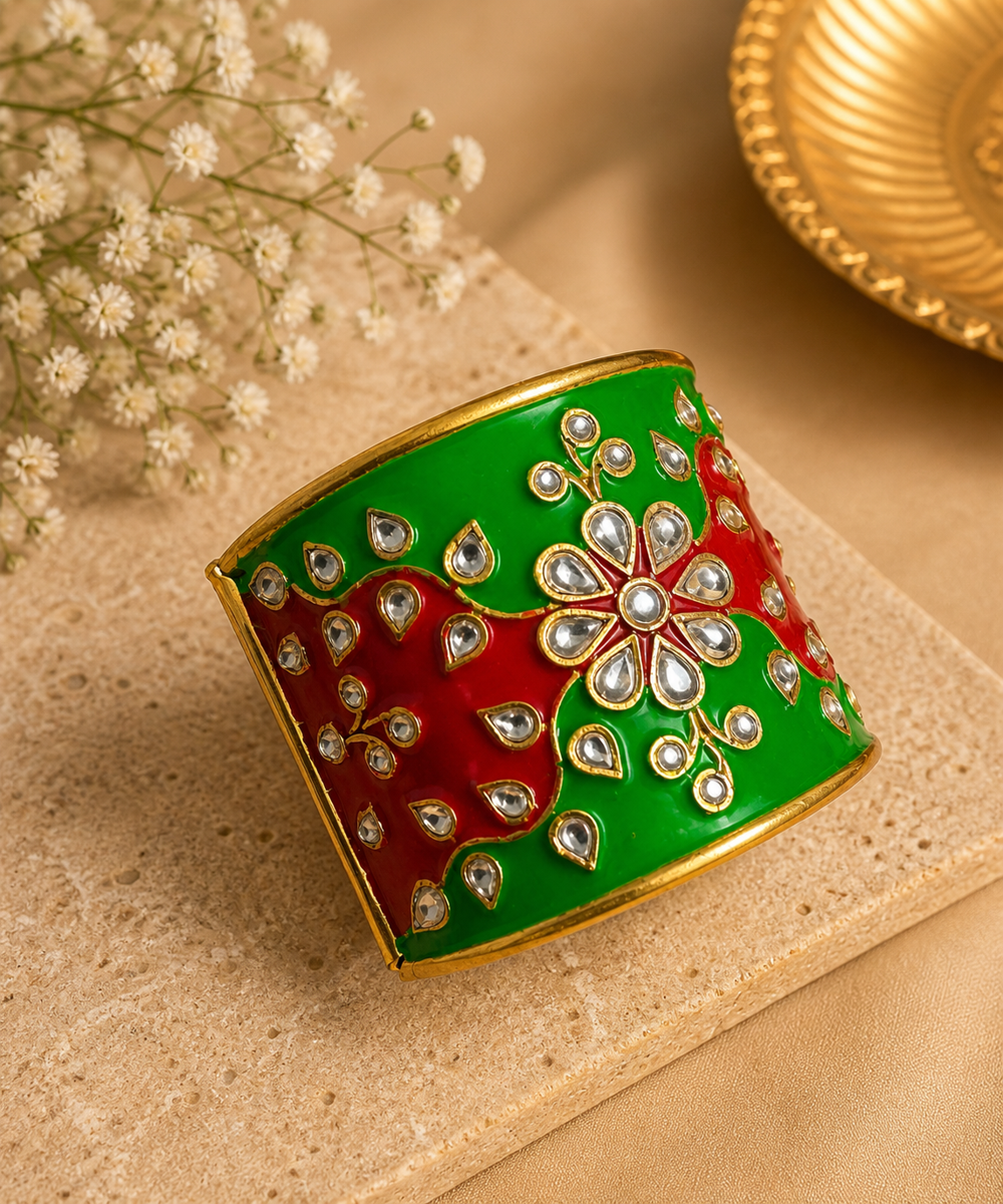 Green Red Kada