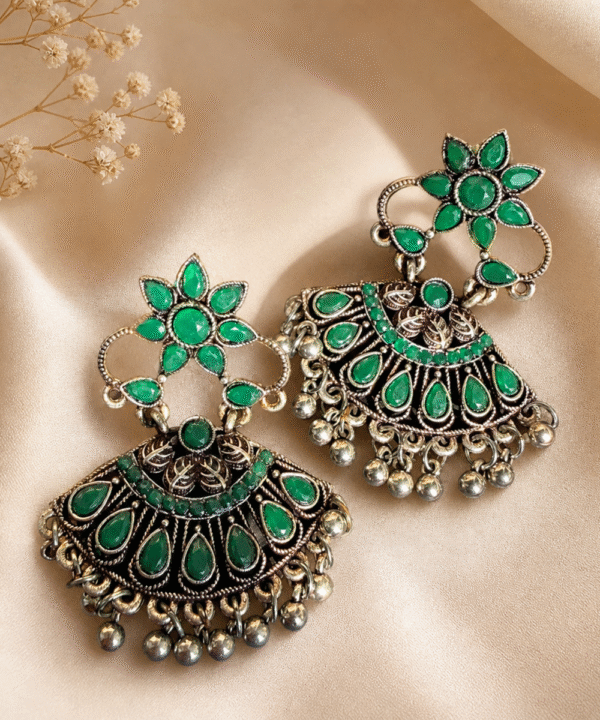 Emerald Noor Chandbalis