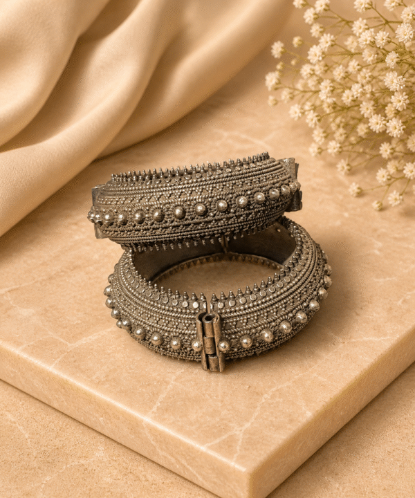 Heritage Oxidised Statement Kada Pair