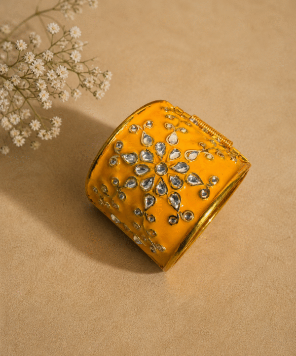 Sunlit Bloom Kundan Kada